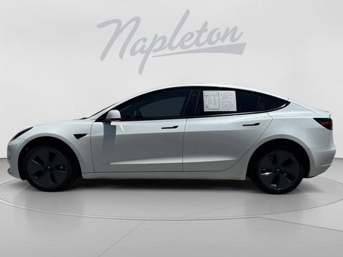 Used 2023 Tesla Model 3 Standard Range RWD image 4