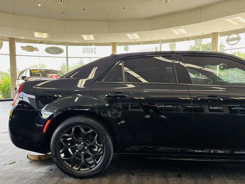 Used 2021 Chrysler 300 S w/ Popular Equipment Group AWD/4WD image 4