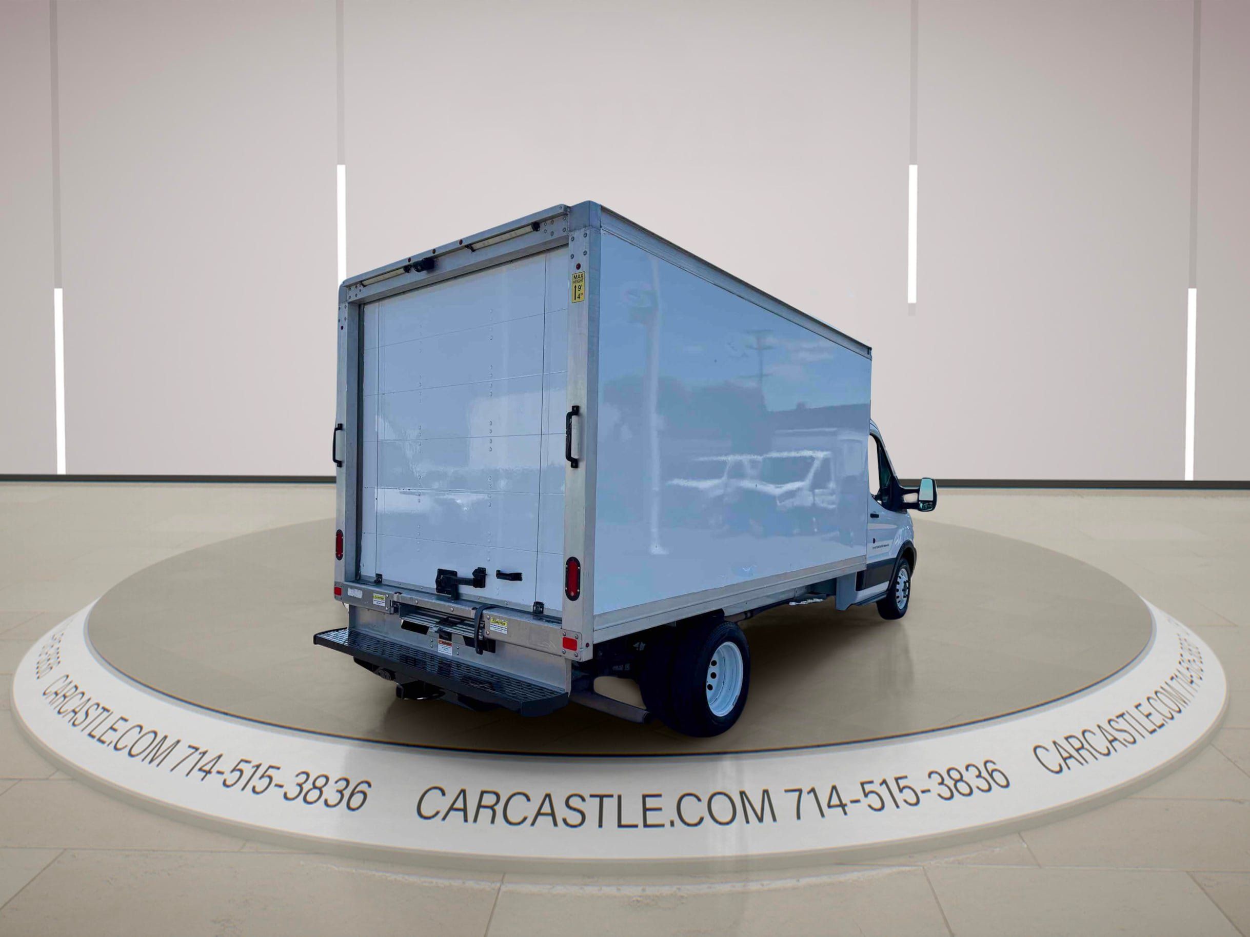 Used 2019 Ford Transit 350 156 DRW RWD image 5