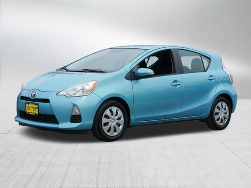 Used 2012 Toyota Prius C Three image 3