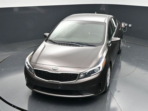 Used 2018 Kia Forte LX FWD image 19