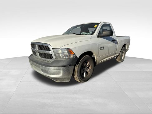 Used 2018 RAM 1500 Tradesman w/ Chrome Appearance Group RWD image 7