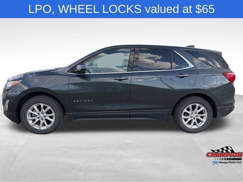 Used 2018 Chevrolet Equinox LT FWD image 2