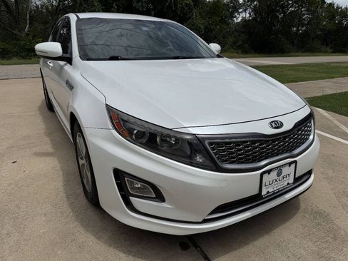 Used 2016 Kia Optima Hybrid w/ Hybrid Convenience Package FWD image 3