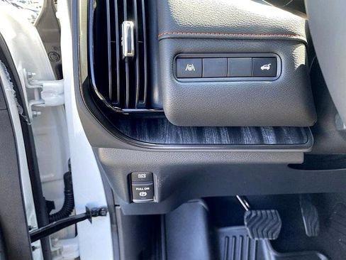 New 2026 Nissan Armada PRO-4X w/ Convenience Package image 8