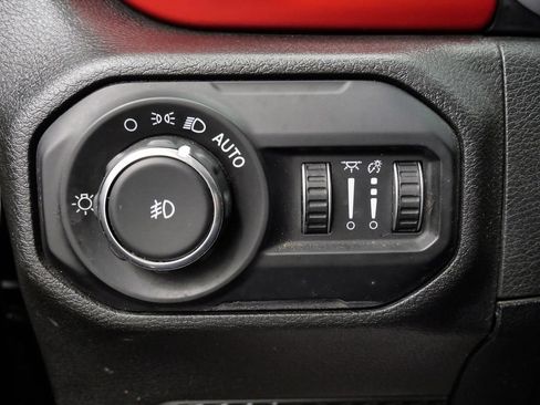 Used 2021 Jeep Wrangler Unlimited Rubicon AWD/4WD image 26
