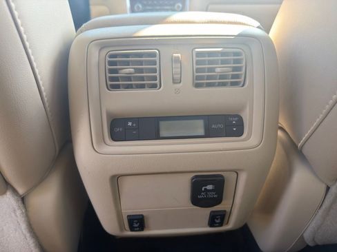 Used 2017 Nissan Pathfinder Platinum w/ Cargo Package image 35