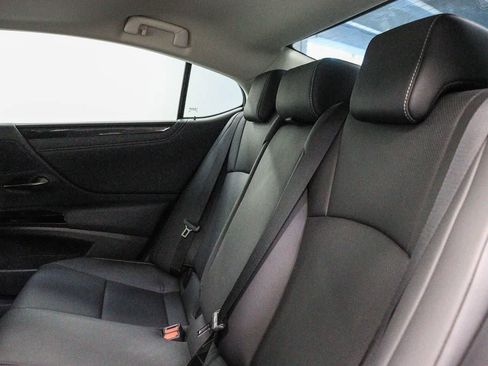 Used 2025 Lexus ES 350 w/ Accessory Package (Z1) FWD image 19