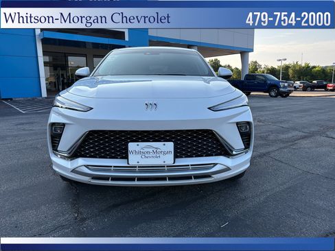 Used 2024 Buick Envista Avenir FWD image 2