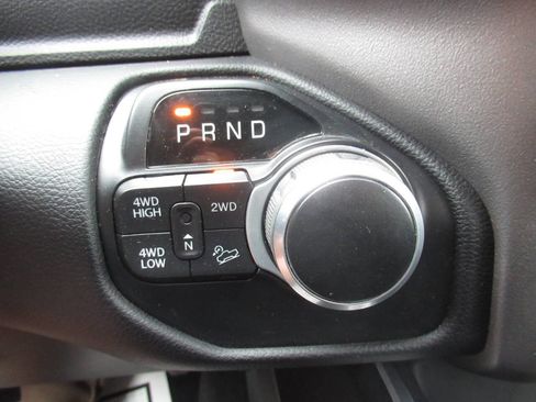 Used 2021 RAM 2500 Big Horn w/ Night Edition AWD/4WD image 32