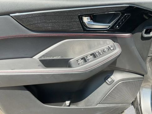 Used 2024 Acura MDX Type S AWD/4WD image 12