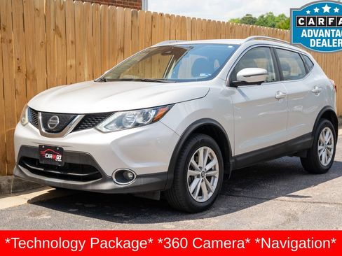 Used 2019 Nissan Rogue Sport SV w/ Technology Package AWD/4WD image 1