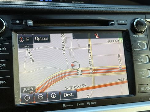 Used 2019 Toyota Highlander XLE FWD image 30