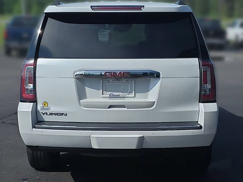 Used 2016 GMC Yukon Denali w/ Open Road Package AWD/4WD image 6