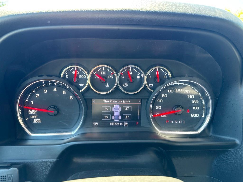 Used 2019 Chevrolet Silverado 1500 LT w/ Convenience Package AWD/4WD image 16