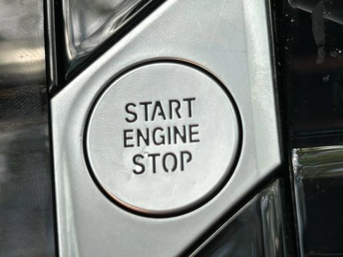 Used 2025 BMW X7 xDrive40i AWD/4WD image 63