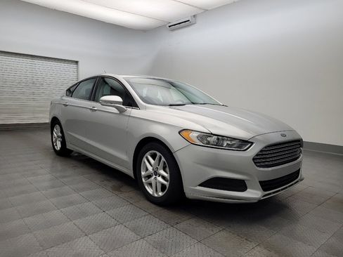 Used 2016 Ford Fusion SE image 13