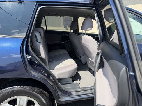 Used 2007 Toyota RAV4 2WD V6 w/ Tow Prep Pkg image 4