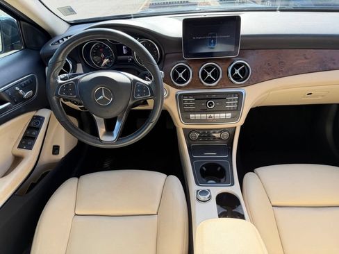 Used 2019 Mercedes-Benz GLA 250 image 21