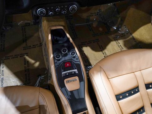 Used 2012 Ferrari 458 Italia image 12