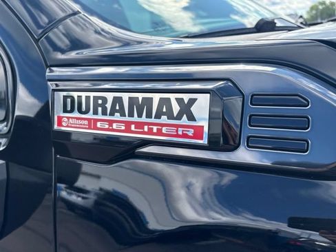 Used 2024 GMC Sierra 2500 AT4 AWD/4WD image 6