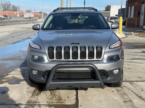 Used 2014 Jeep Cherokee Altitude w/ Cold Weather Group image 2
