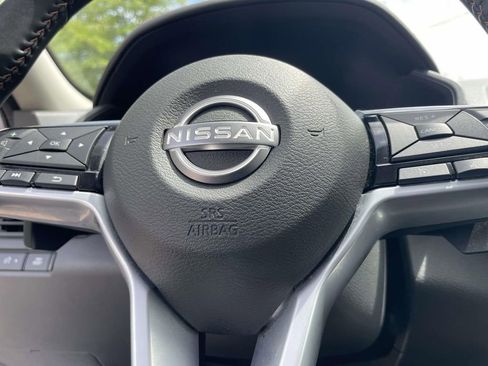 Used 2025 Nissan Altima 2.5 SR AWD/4WD image 27