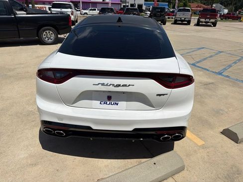 Used 2020 Kia Stinger GT1 RWD image 5
