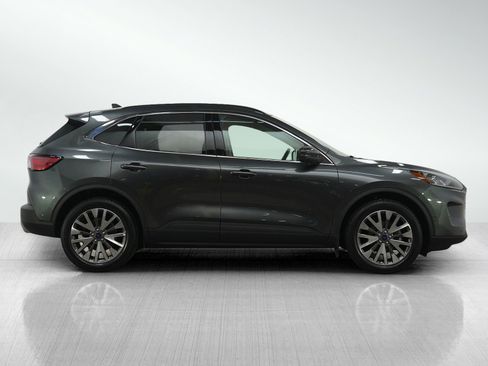 Used 2020 Ford Escape Titanium image 6