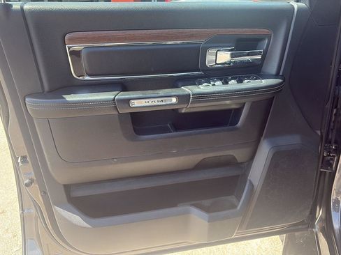 Used 2015 RAM 2500 Laramie AWD/4WD image 11