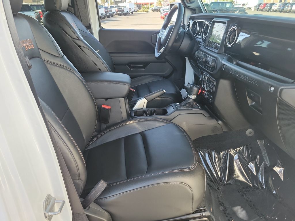 Used 2022 Jeep Wrangler Unlimited Rubicon AWD/4WD image 22