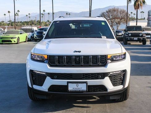 New 2026 Jeep Grand Cherokee L Limited AWD/4WD image 3