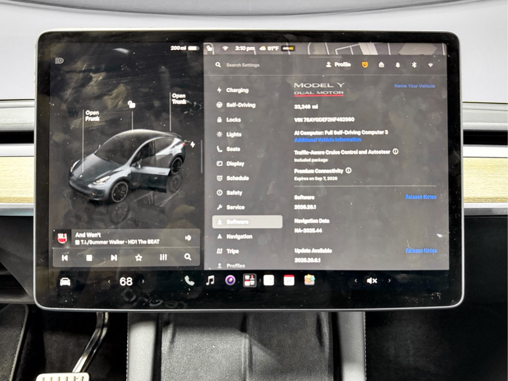Used 2022 Tesla Model Y Performance AWD/4WD image 10