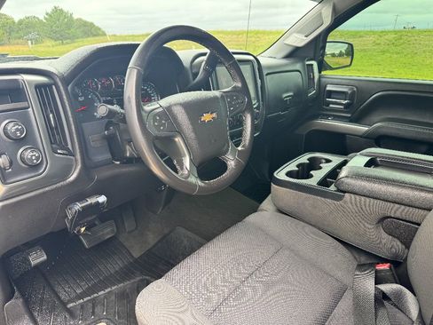 Used 2018 Chevrolet Silverado 1500 LT w/ All Star Edition image 10