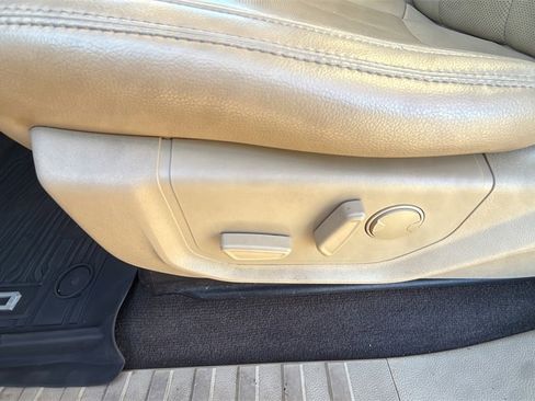 Used 2020 Ford F150 Lariat w/ Equipment Group 502A Luxury image 12