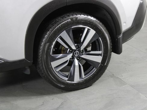 Certified 2021 Nissan Rogue Platinum FWD image 15
