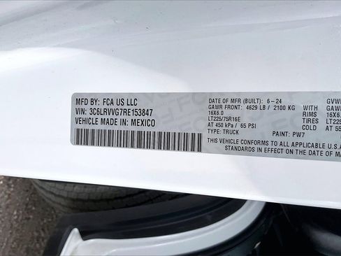 New 2024 RAM ProMaster 2500 w/ Convenience Group image 11