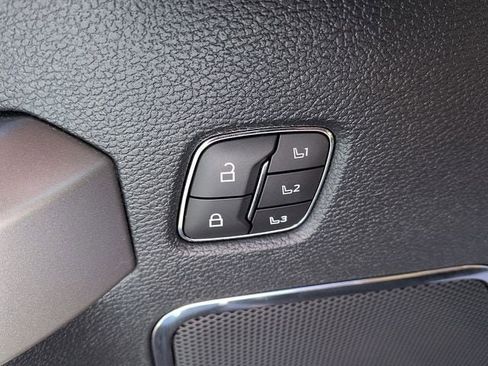 Used 2022 Ford F350 Lariat AWD/4WD image 18