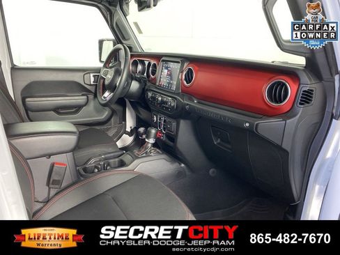 Used 2022 Jeep Wrangler Unlimited Rubicon AWD/4WD image 34