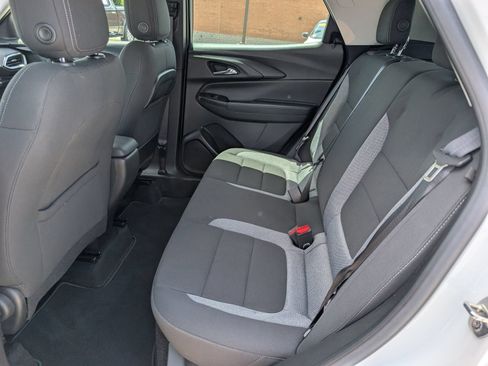 Used 2023 Chevrolet TrailBlazer LS FWD image 14