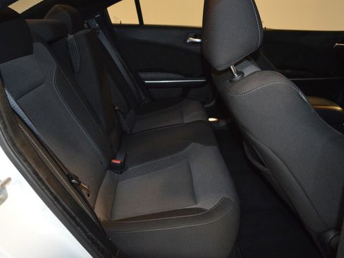Used 2022 Dodge Charger SXT image 12