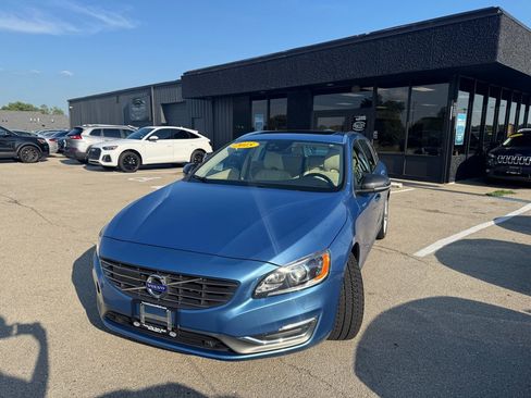 Used 2015 Volvo V60 T5 Platinum FWD image 3