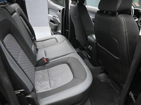 Used 2022 Chevrolet Colorado Z71 image 17