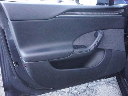 Used 2021 Tesla Model S Plaid image 23