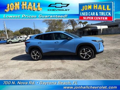 Certified 2024 Chevrolet Trax RS w/ Driver Confidence Package image 16