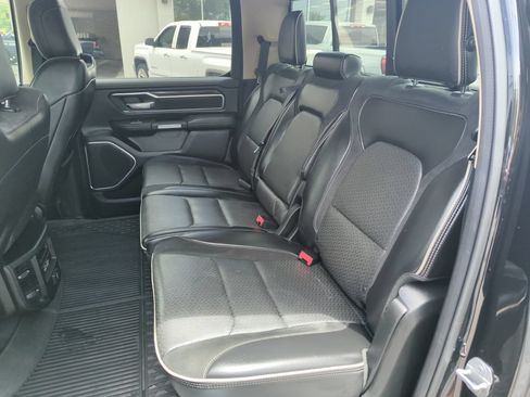 Used 2019 RAM 1500 Laramie AWD/4WD image 27