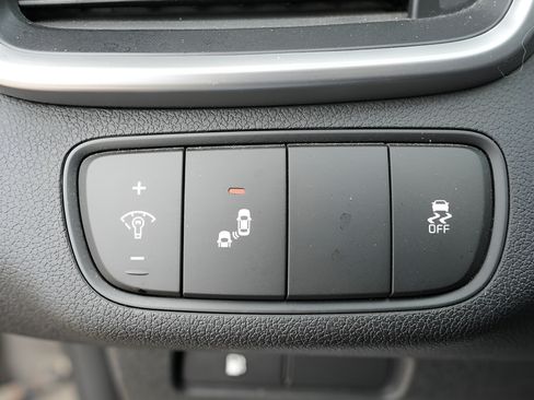 Used 2019 Kia Sorento FWD V6 image 25