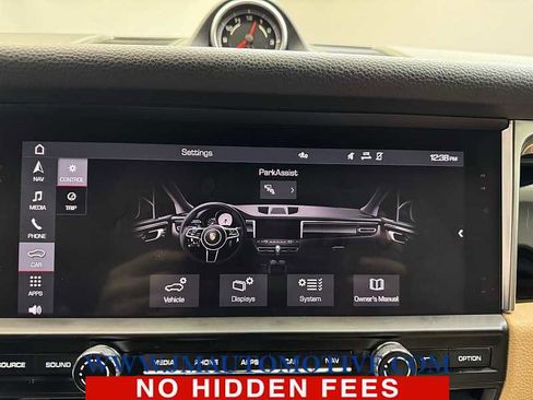 Used 2021 Porsche Macan image 26