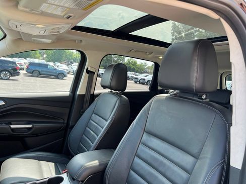 Used 2016 Ford Escape Titanium FWD image 4