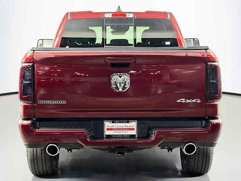 Used 2022 RAM 1500 Big Horn AWD/4WD image 3